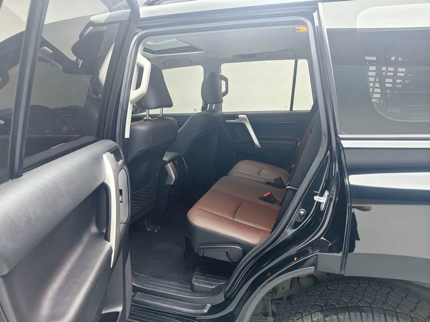 Toyota Prado 2018 — Photo 13/17