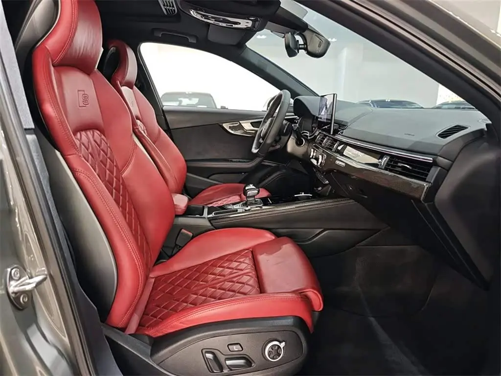 Audi S4 2024 — Photo 14/19