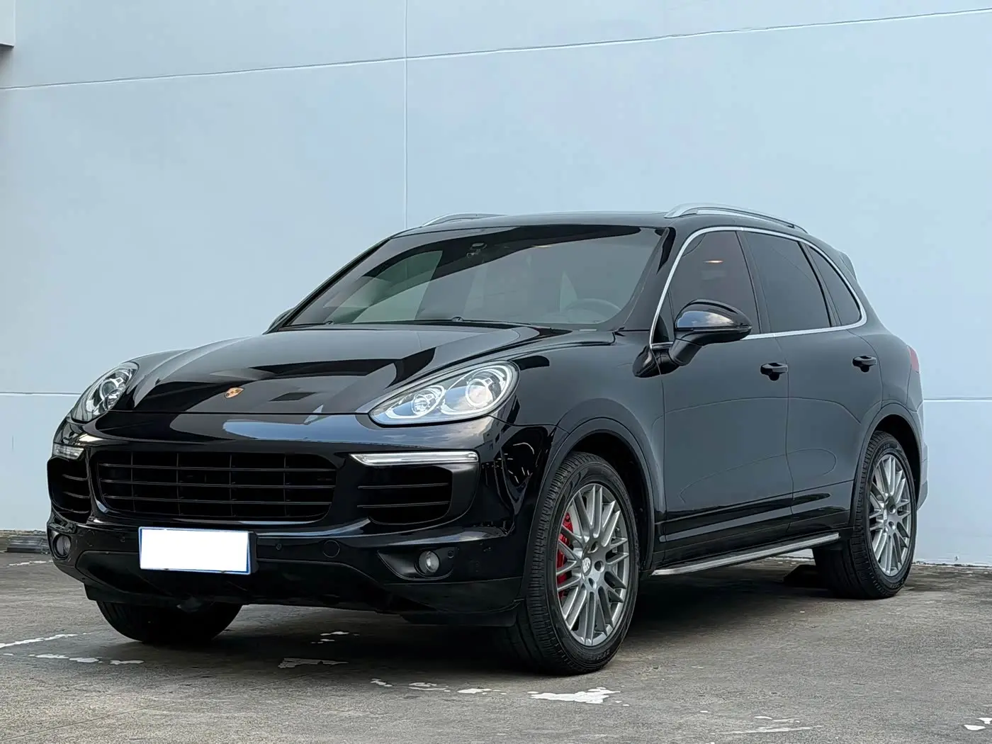 Porsche Cayenne 2017 — Фото 1/13