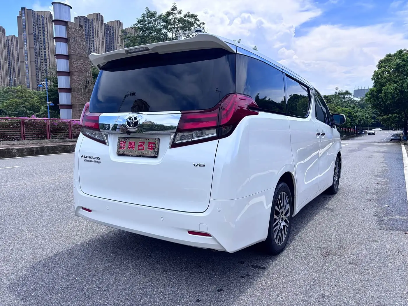 Toyota Alphard 2015 — Фото 6/16