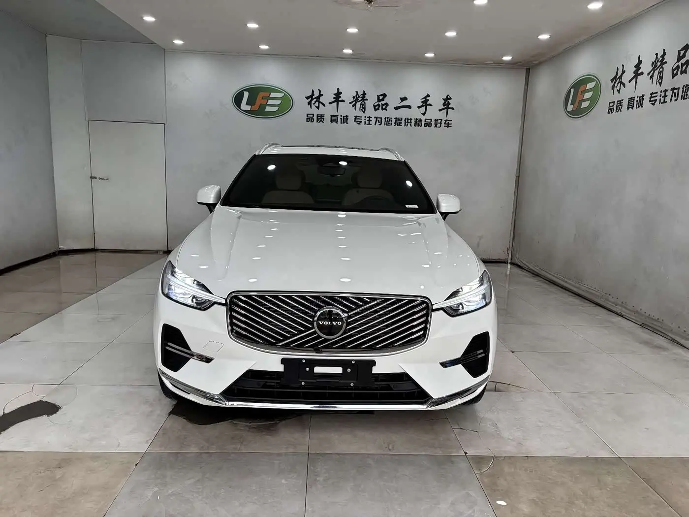 Volvo XC60 2025 — Photo 3/20