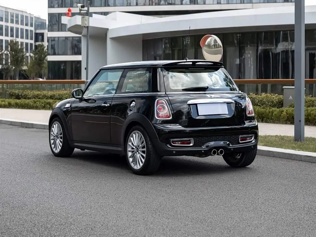 MINI MINI 2012 — Şəkil 6/20