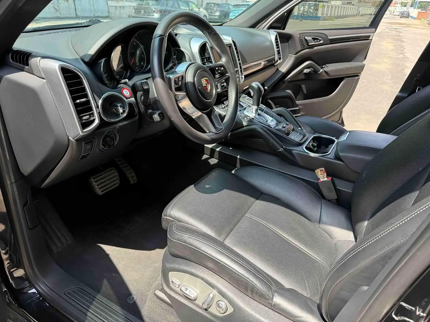 Porsche Cayenne 2014 — Photo 4/20