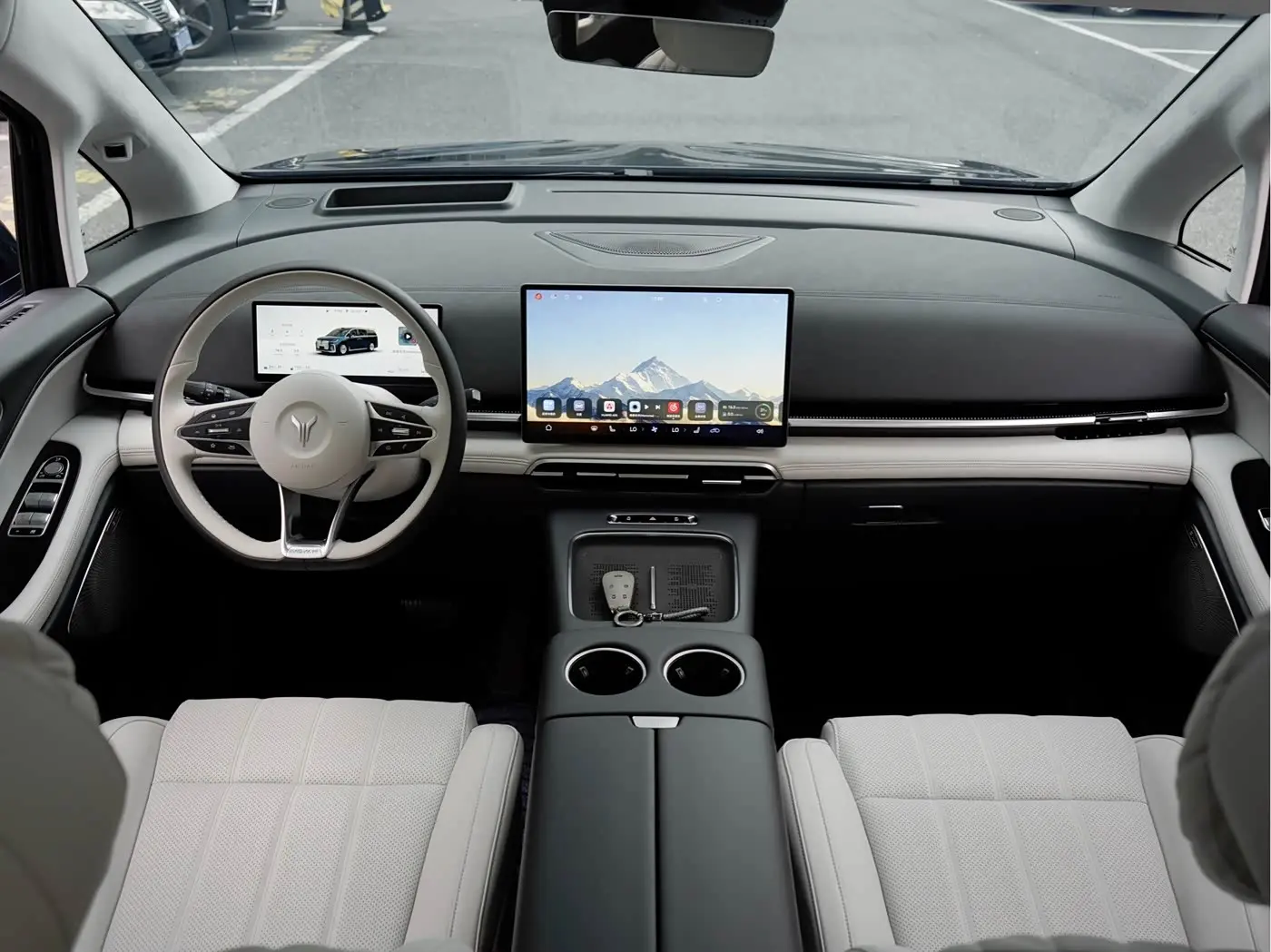 Voyah Auto Voyah Dreamer 2025 — Photo 15/20