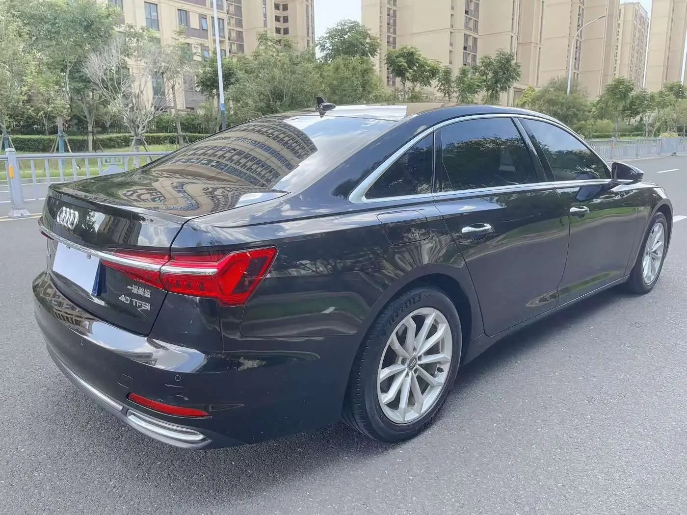 Audi A6L 2019 — Photo 9/14