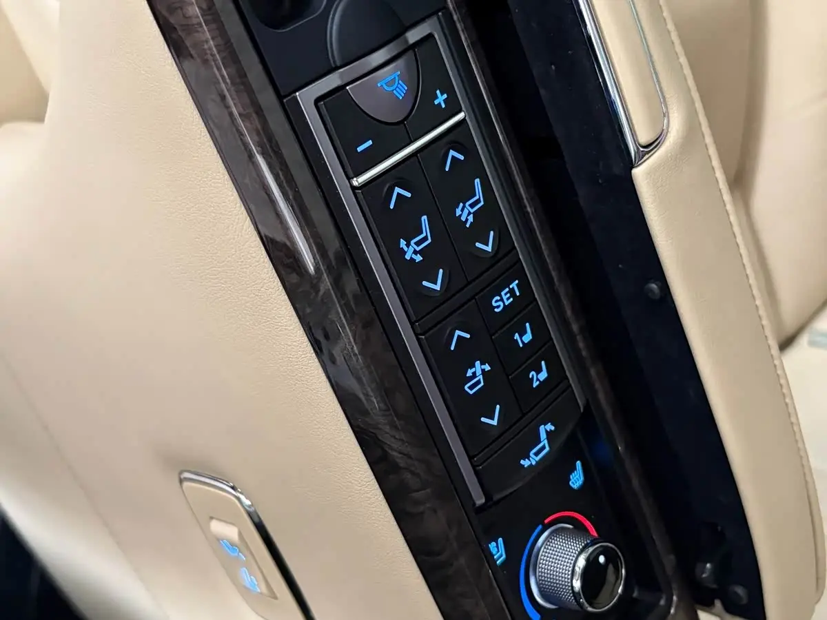 Toyota Vellfire 2022 — Photo 14/20
