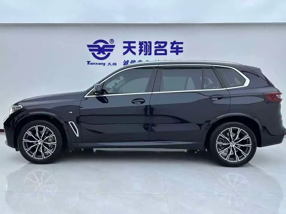 BMW X5 2023 — Photo 7/19