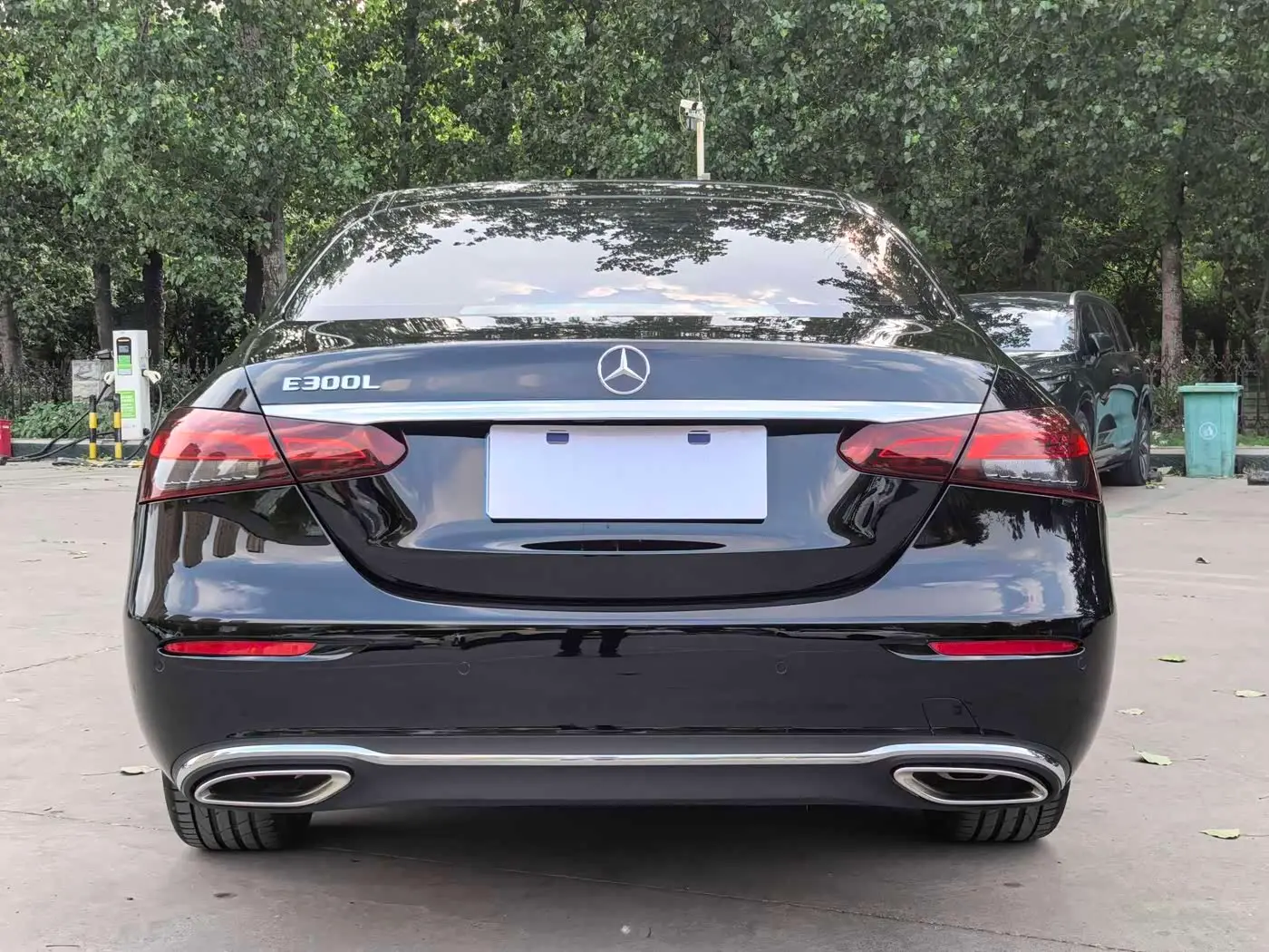 Mercedes-Benz E-Class 2023 — ფოტო 16/17