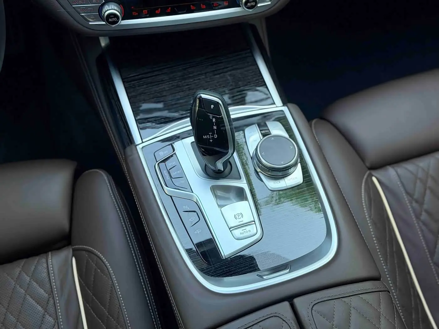 BMW 7 Series 2021 — Şəkil 4/15