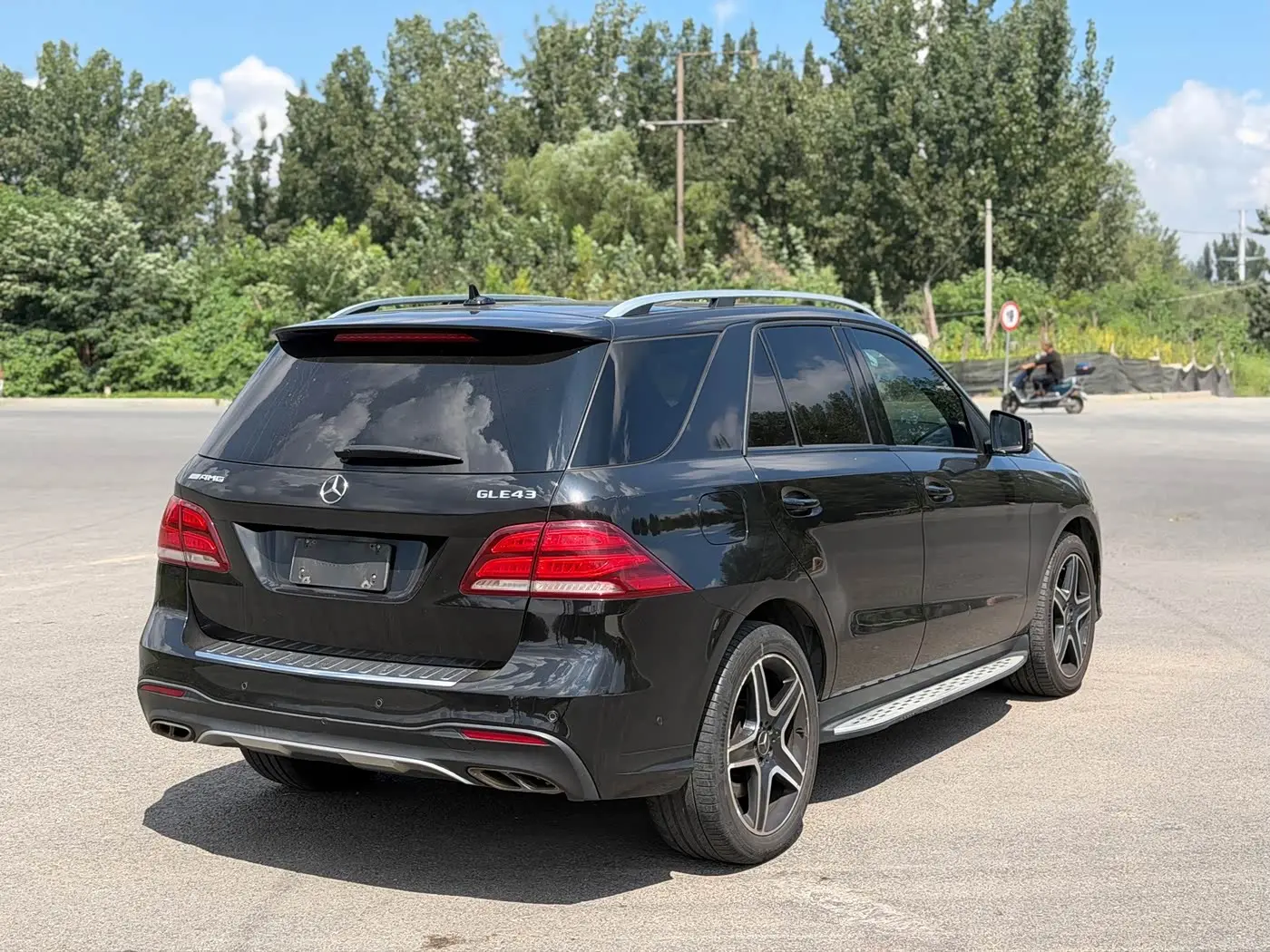 Mercedes-Benz GLE AMG 2018 — Photo 6/13