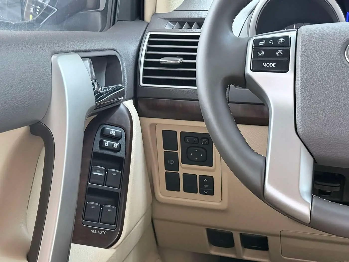 Toyota Prado 2016 — Photo 16/20