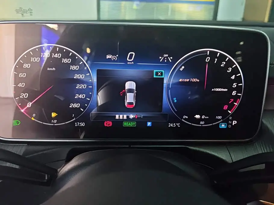 Mercedes-Benz C-Class New Energy 2023 — Фото 14/16