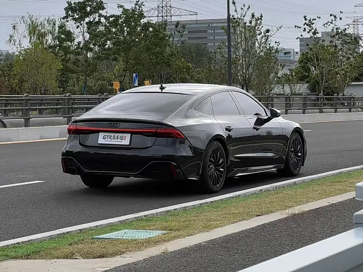 Audi A7 2020 — Фото 8/8