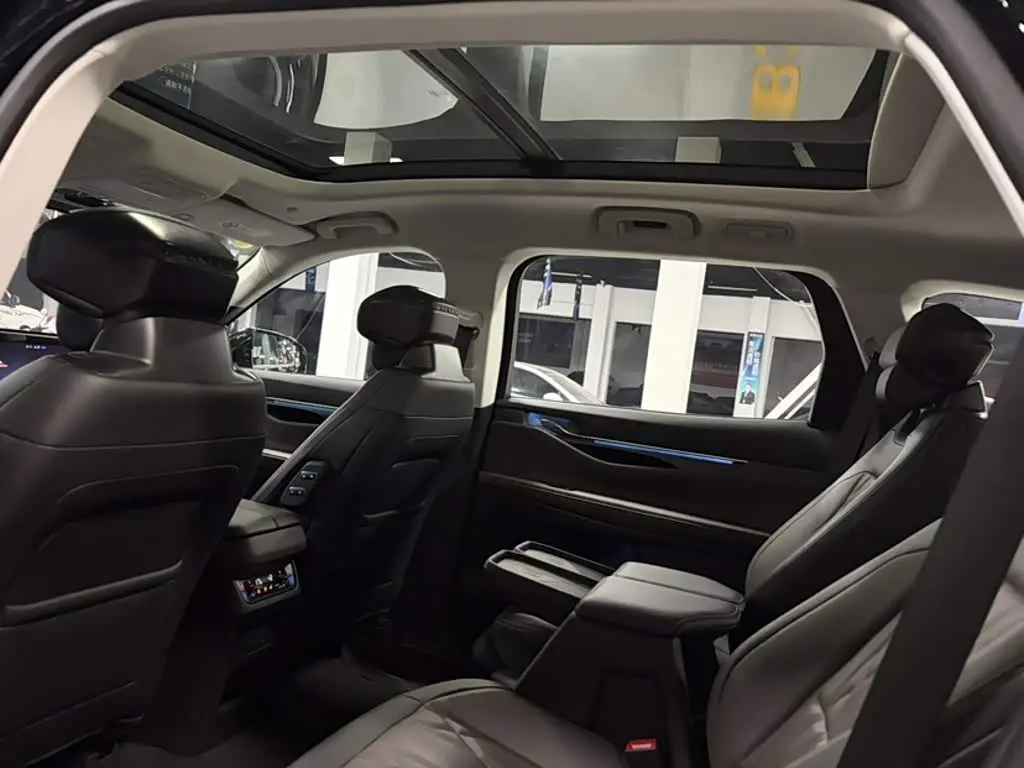 Ford Edge 2025 — Şəkil 15/20