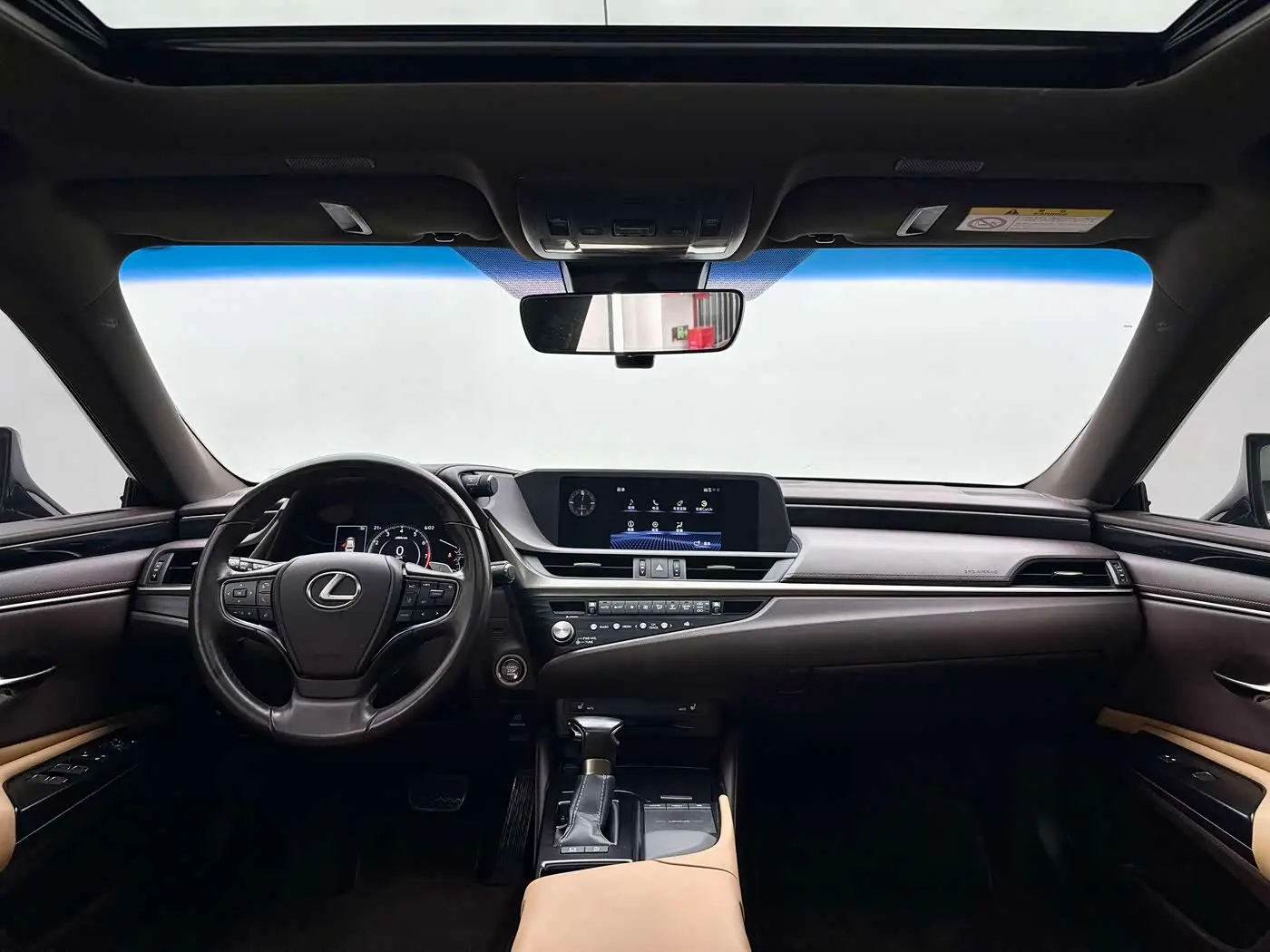Lexus ES 2021 — Фото 5/9