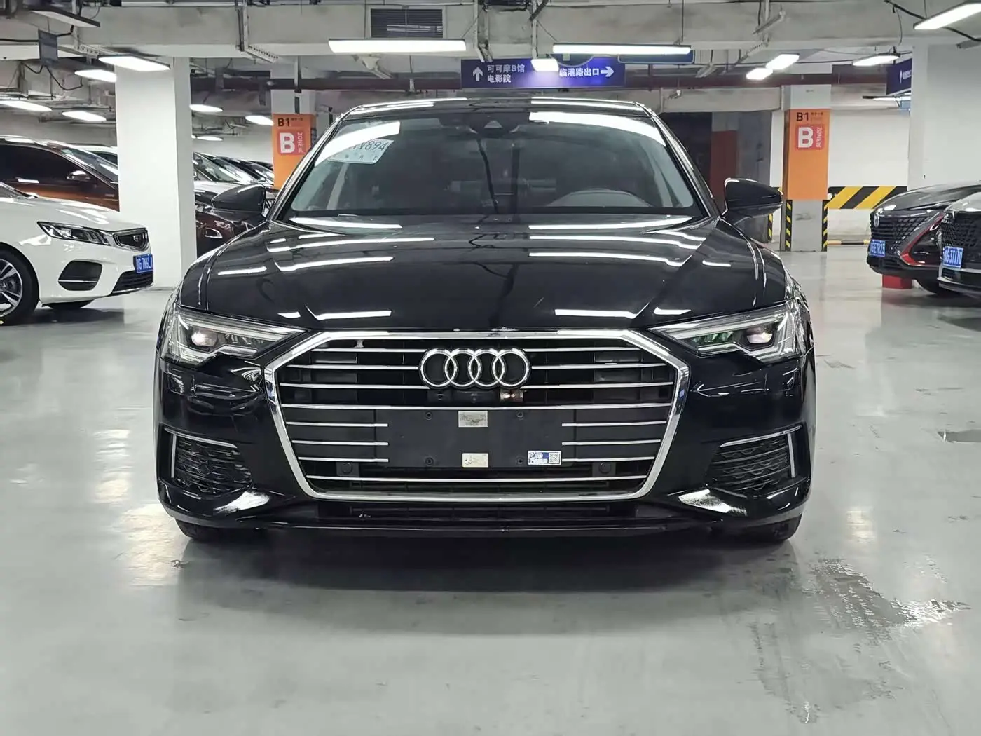 Audi A6L 2022 — Photo 2/17