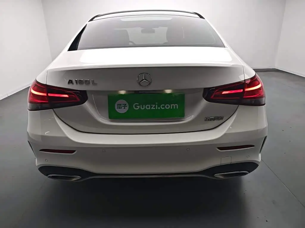 Mercedes-Benz A-Class 2019 — Фото 6/20