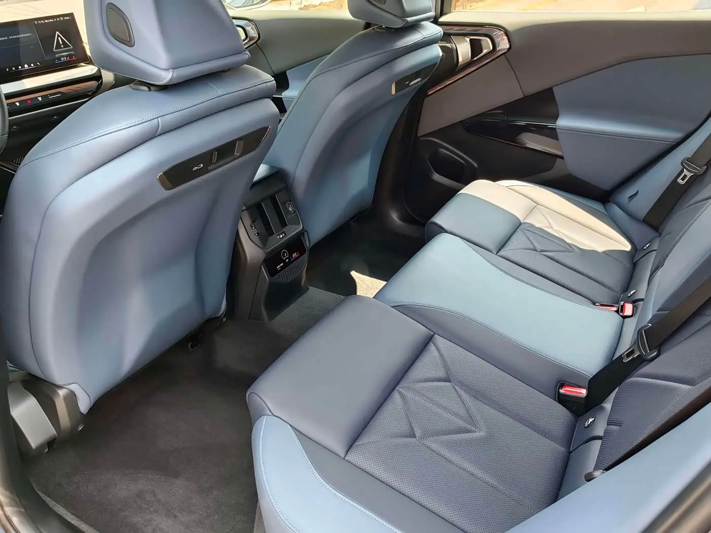 BMW X3 2025 — Photo 10/20