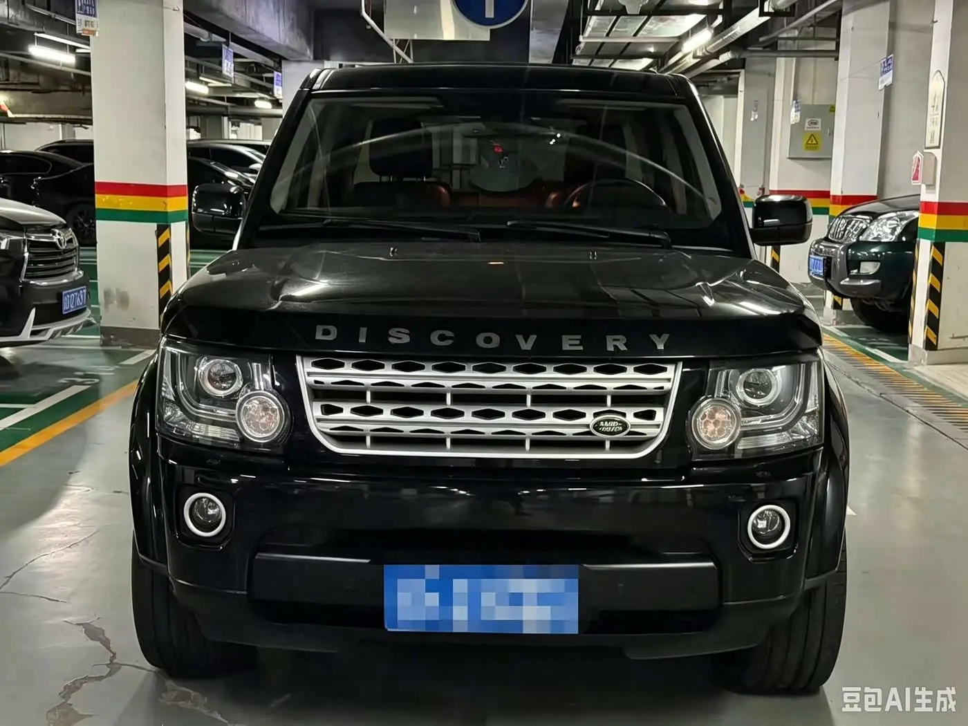 Land Rover Discovery 2012 — Şəkil 1/19