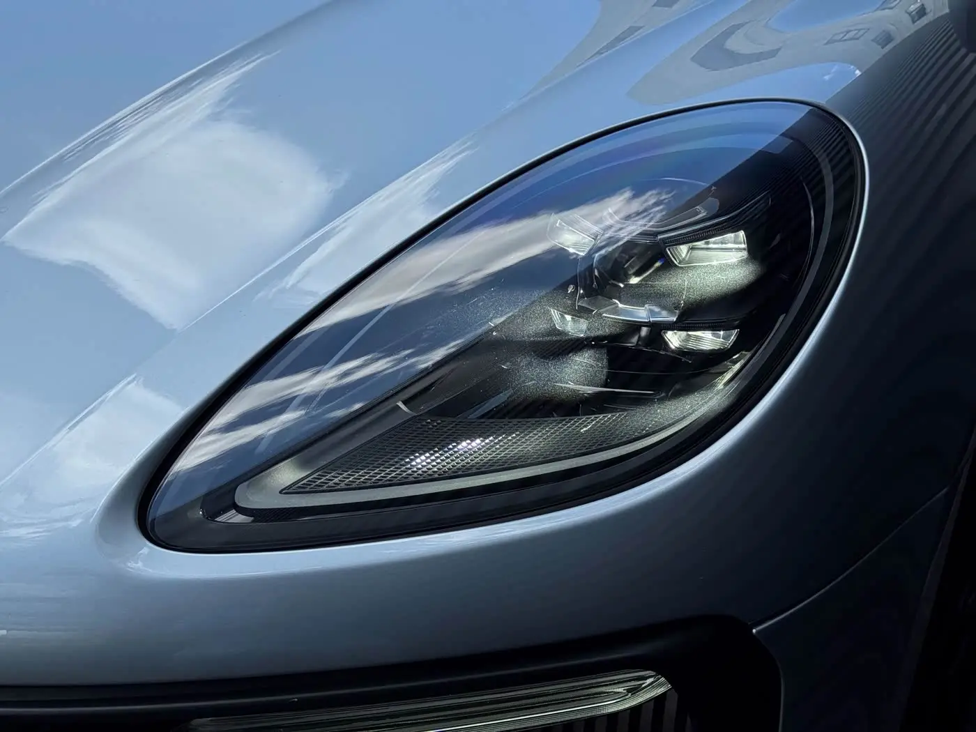 Porsche Macan 2022 — Photo 12/20