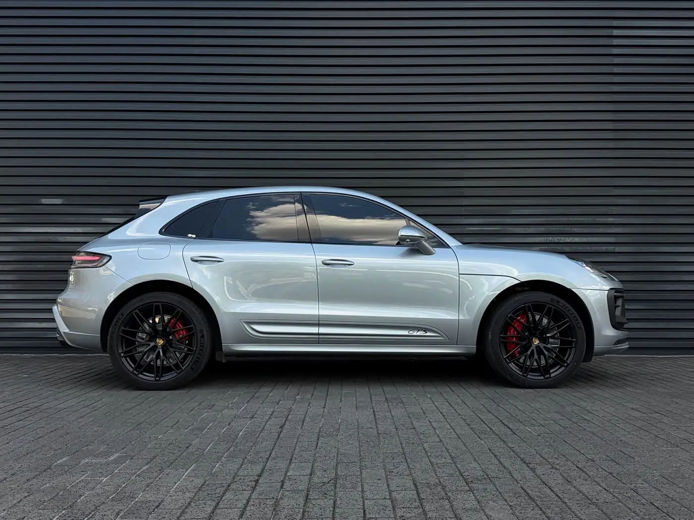 Porsche Macan 2022 — Photo 8/20