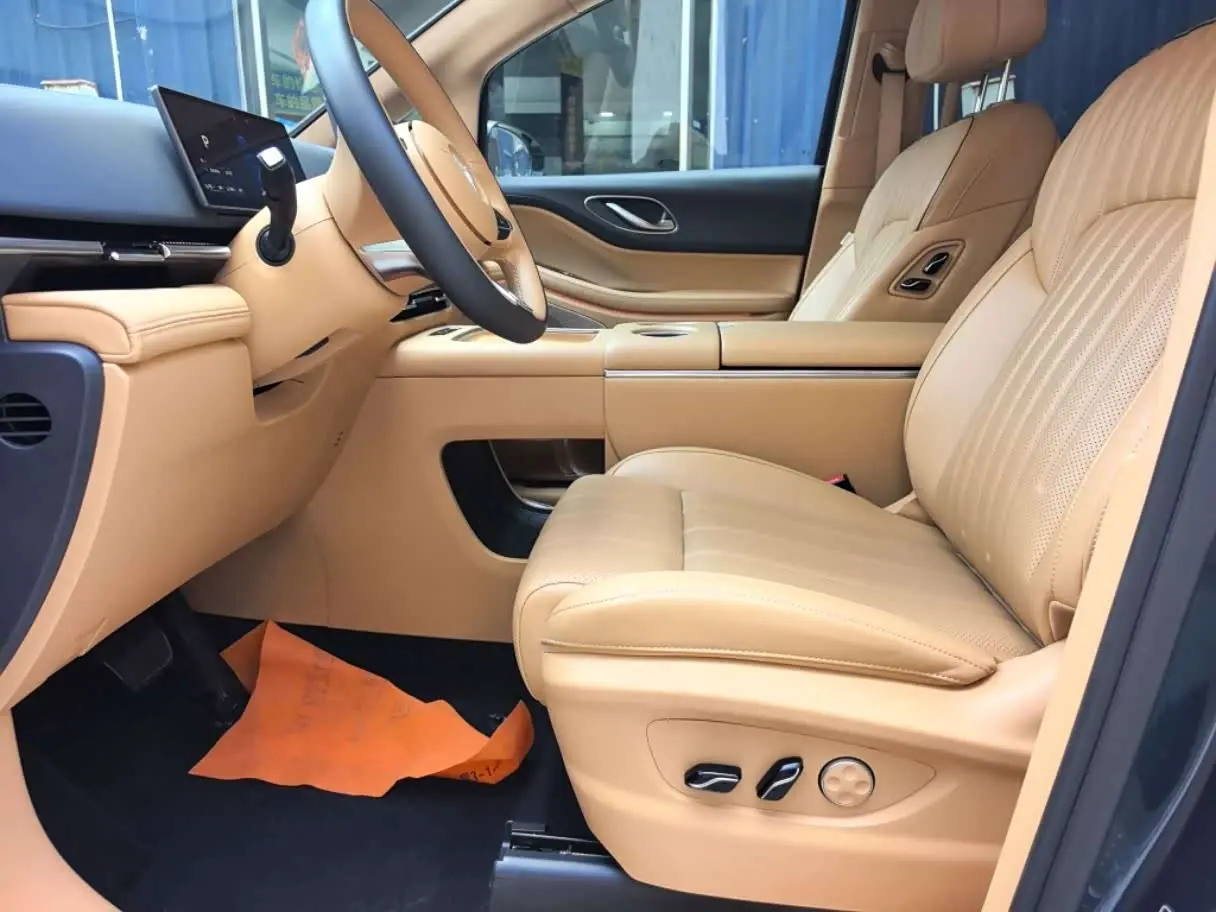 Voyah Auto Voyah Dreamer 2024 — Photo 4/13