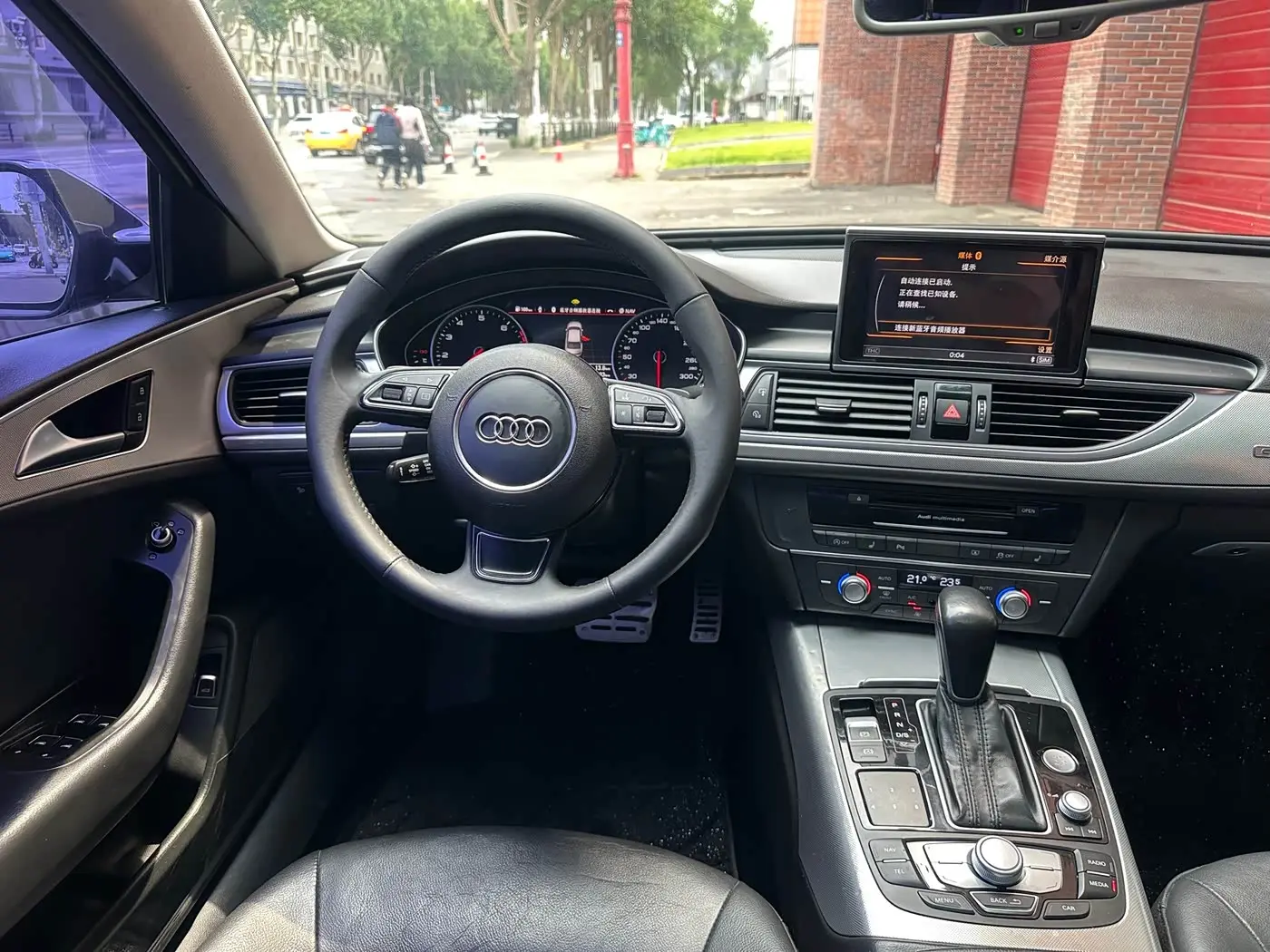 Audi A6L 2016 — Şəkil 9/12