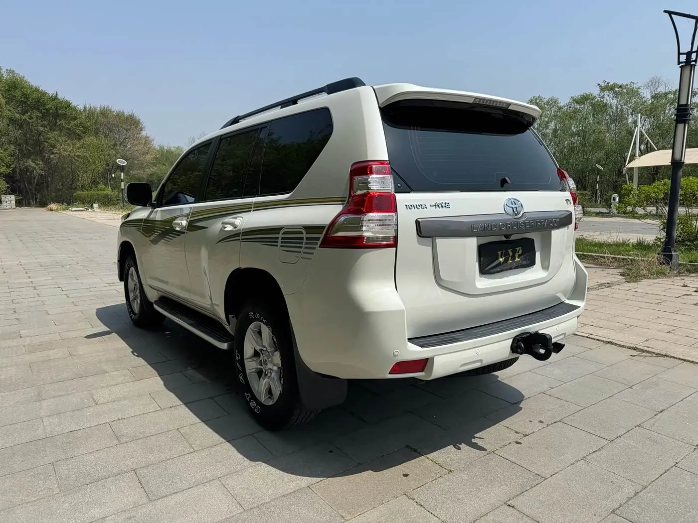 Toyota Prado 2016 — Photo 9/9