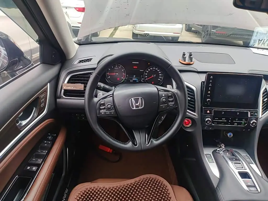 Honda Avancier 2017 — Фото 11/20