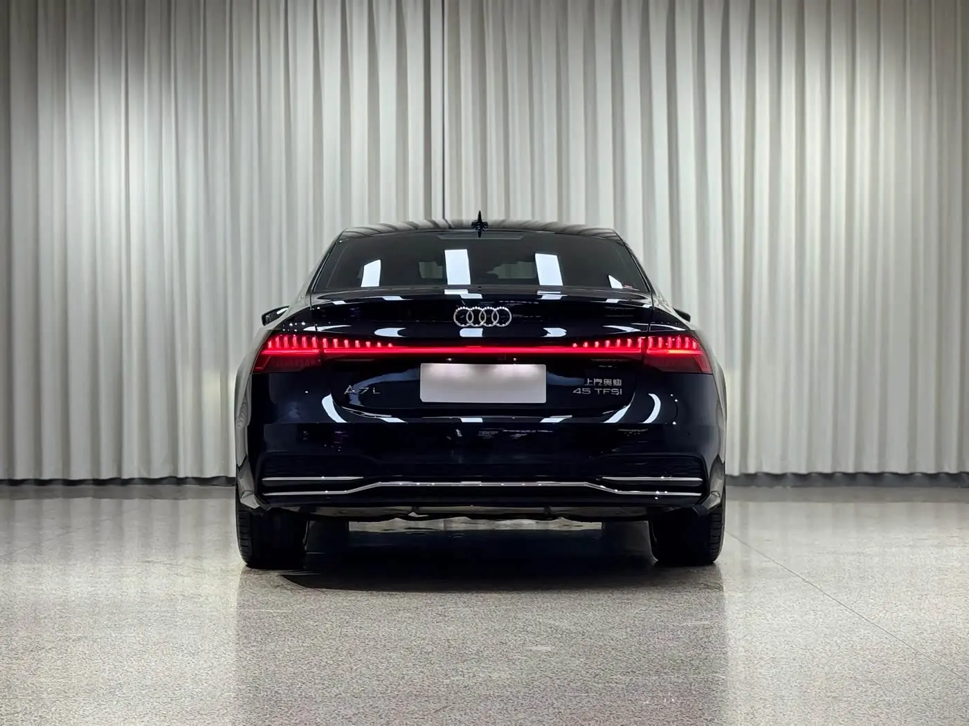 Audi A7L 2023 — Photo 17/20