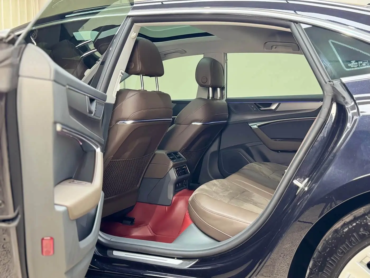 Audi A7L 2023 — Photo 15/20