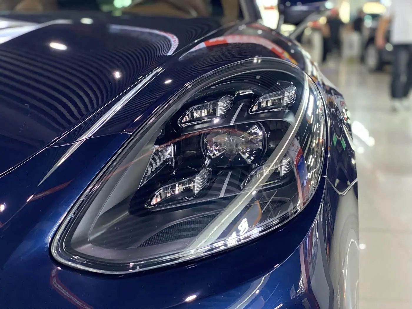 Porsche Panamera 2023 — Photo 4/17