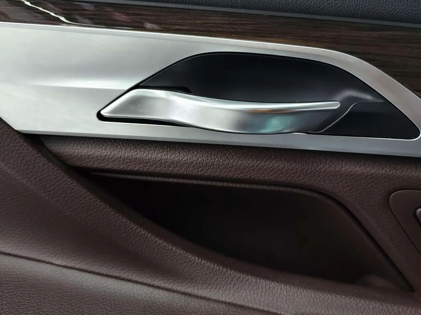 BMW 7 Series 2017 — Photo 12/20