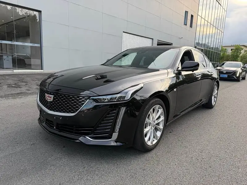 Cadillac CT5 2023 — Фото 1/9