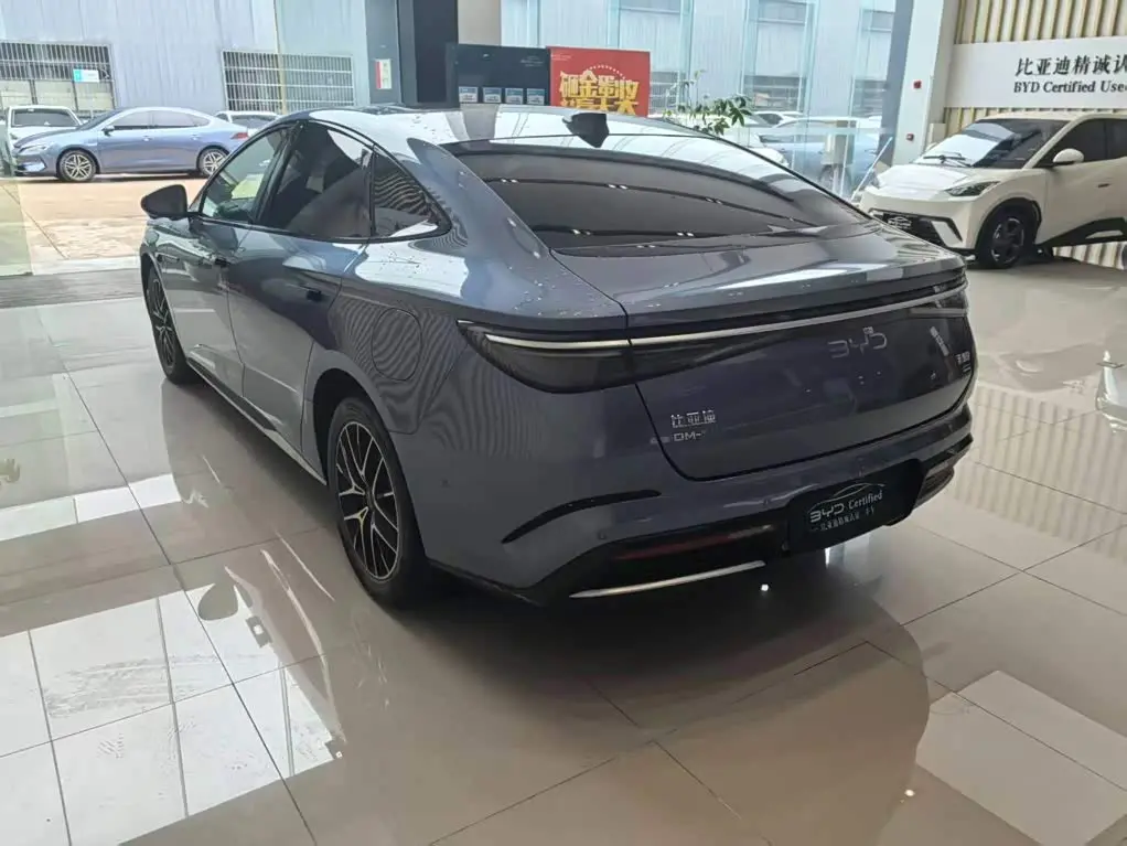 BYD Seal 07 DM-i 2025 — Photo 6/15