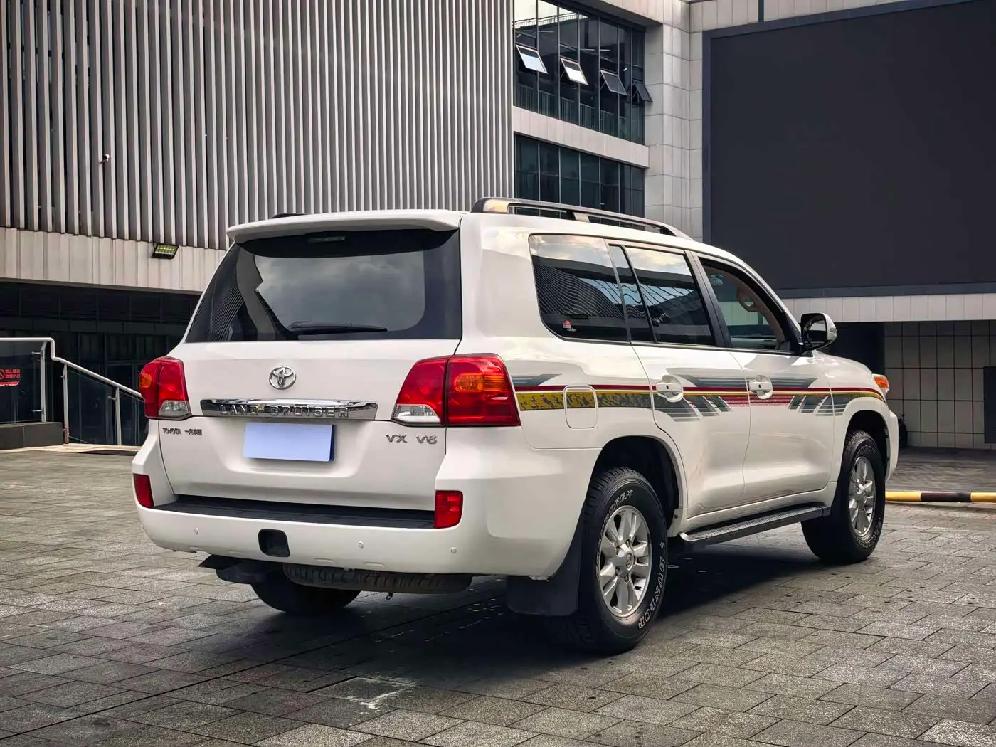 Toyota Land Cruiser 2013 — Photo 7/20