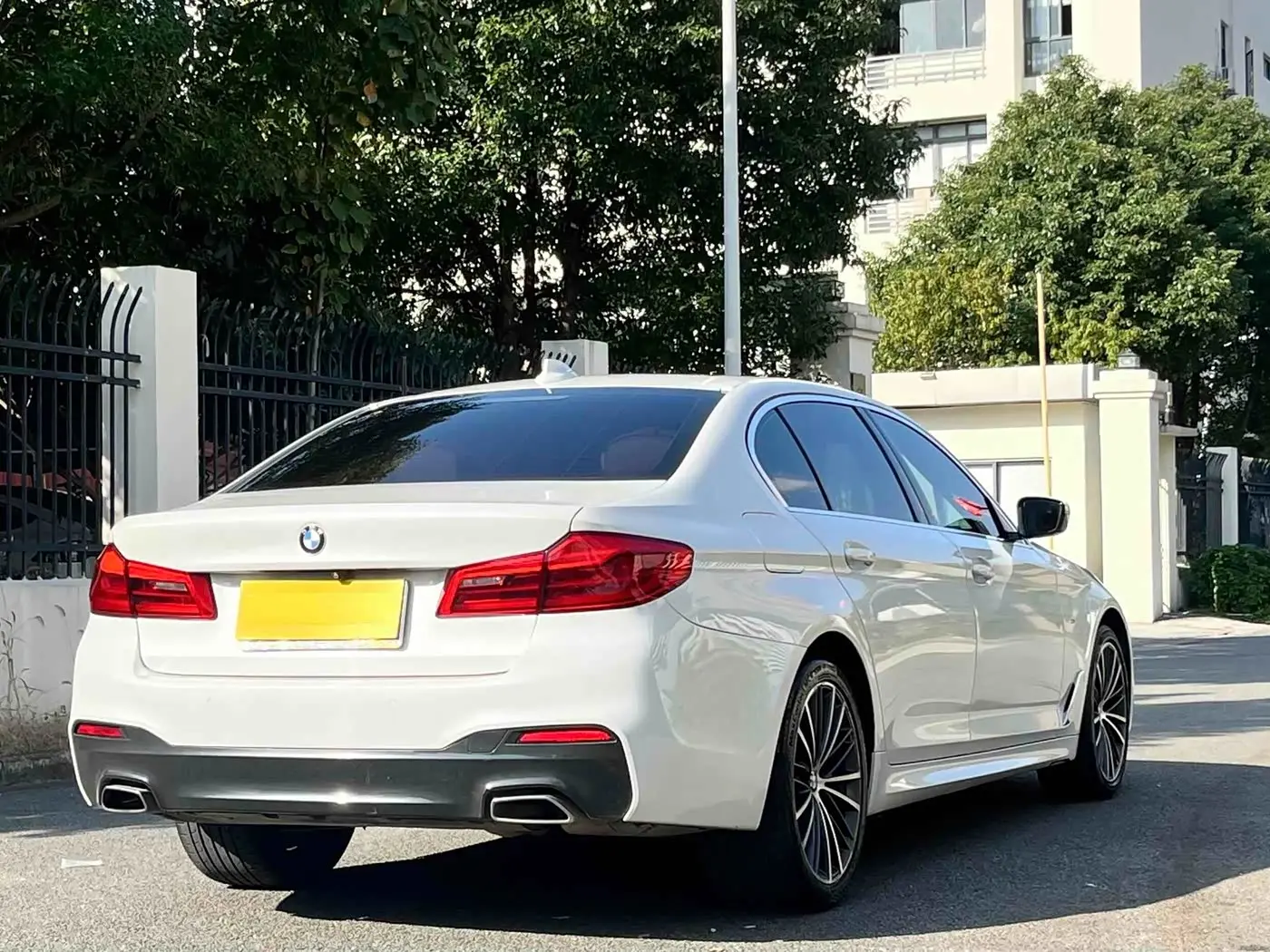 BMW 5 Series 2020 — Photo 13/13