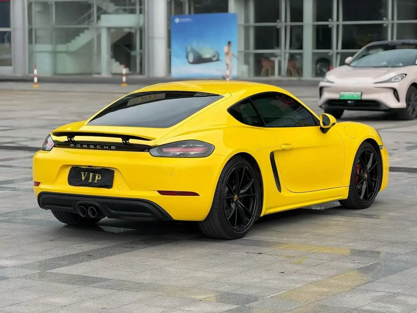 Porsche 718 2017 — ფოტო 6/17