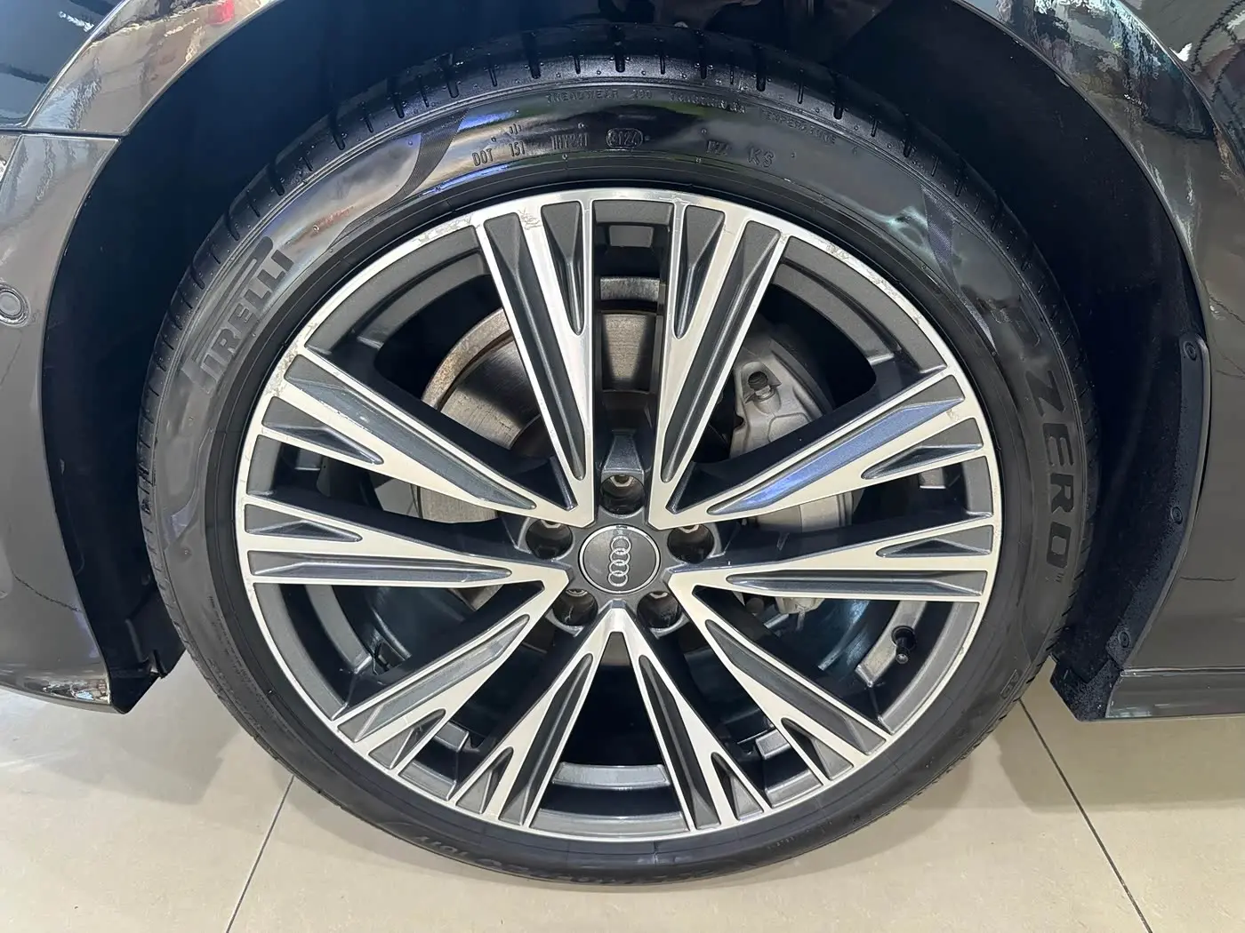 Audi A6L 2020 — Photo 15/17