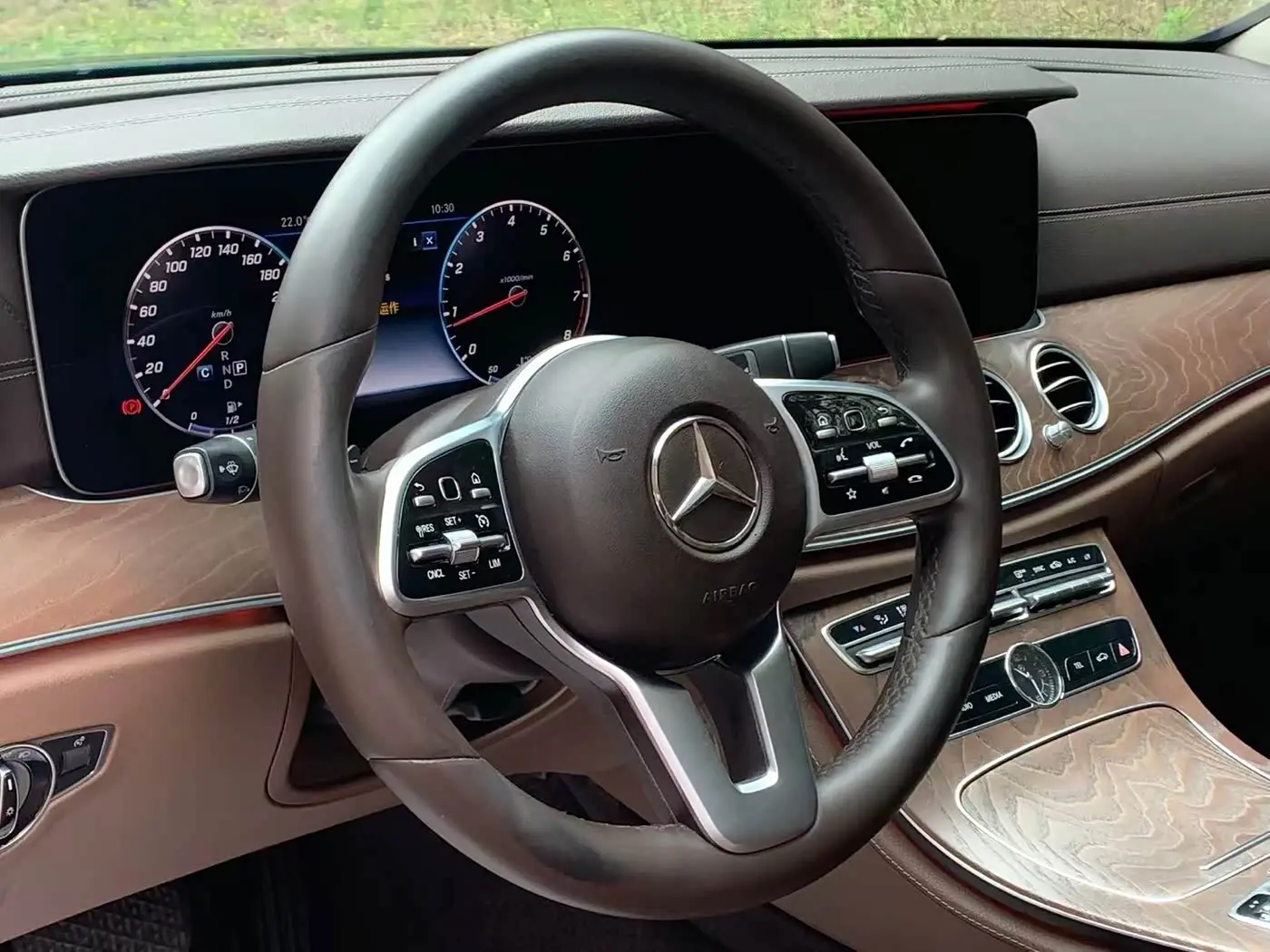 Mercedes-Benz E-Class 2019 — Фото 7/17