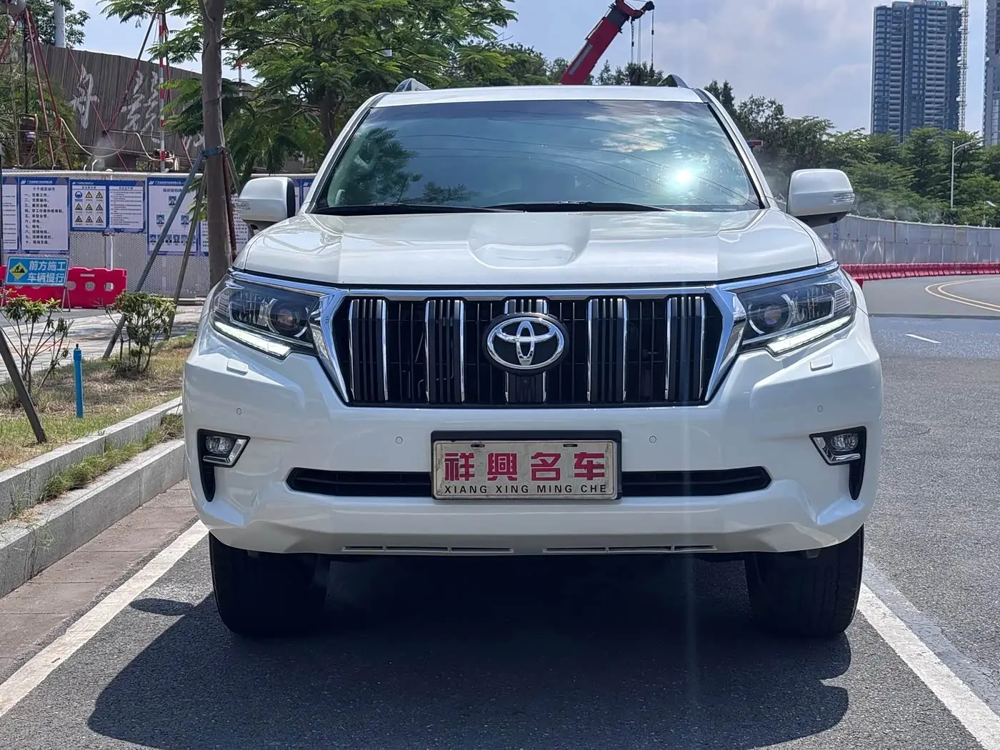 Toyota Prado 2020 — Фото 2/12