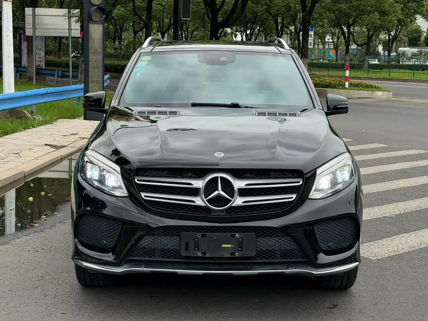 Mercedes-Benz GLE 2018 — Şəkil 2/9