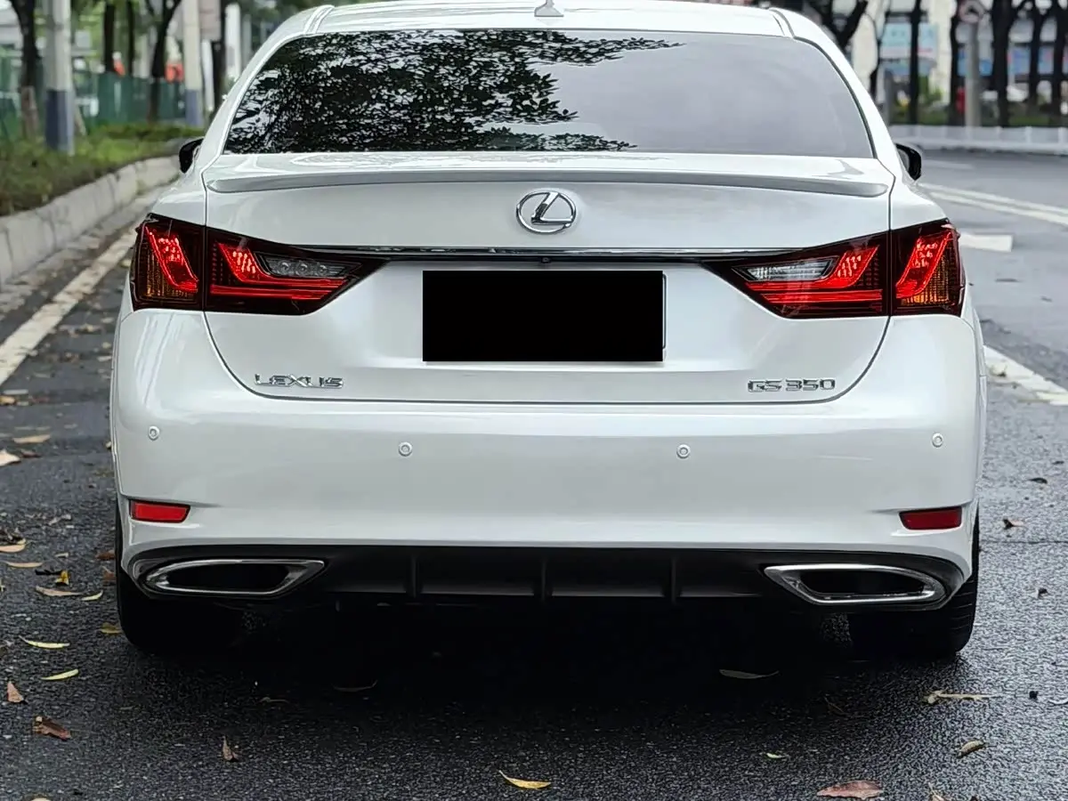 Lexus GS 2013 — Photo 7/19