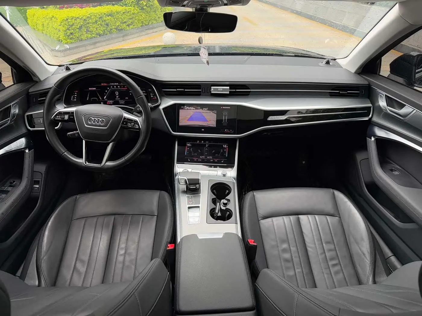 Audi A6 2023 — Photo 6/13