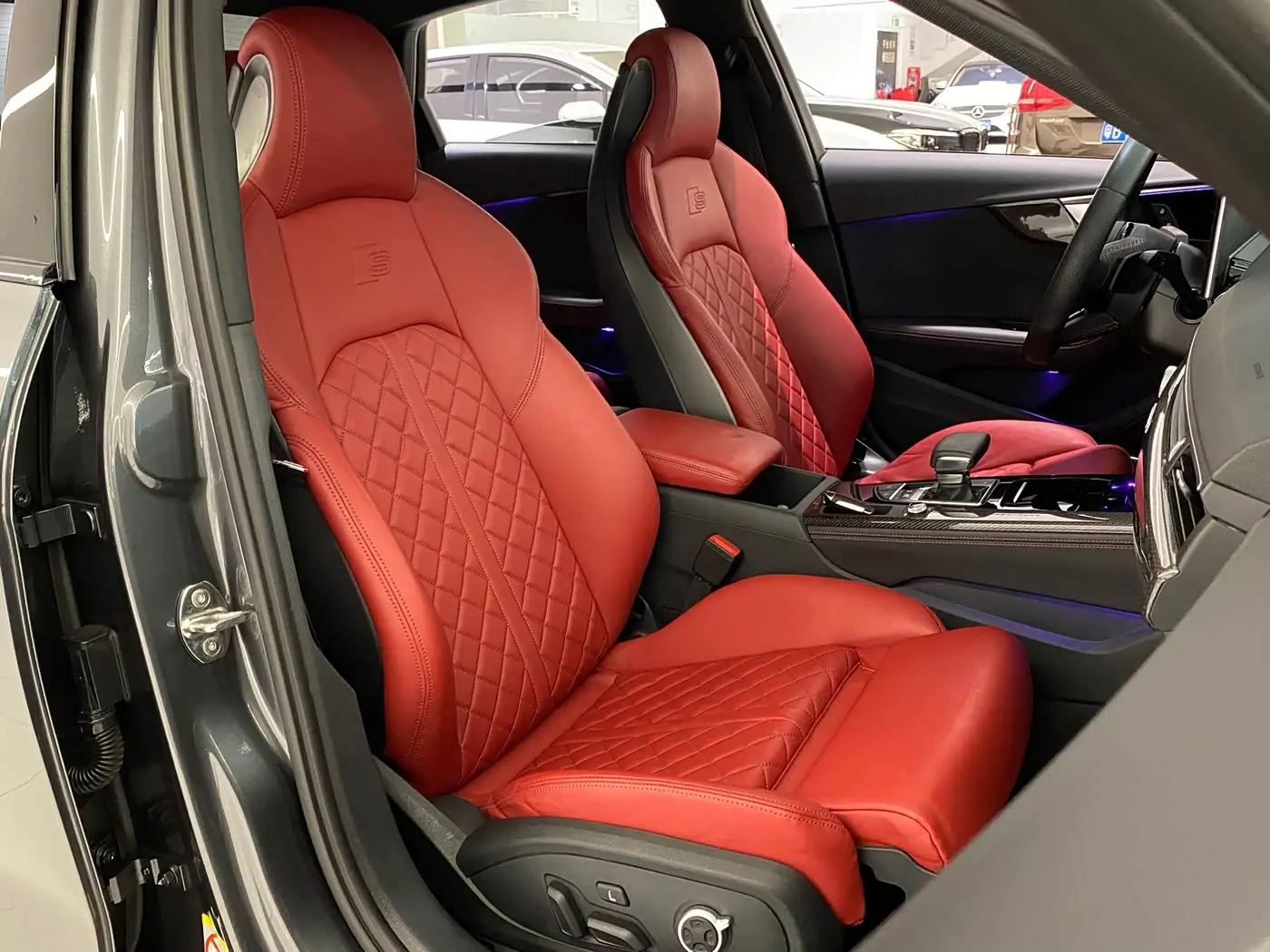 Audi S4 2022 — Photo 14/19
