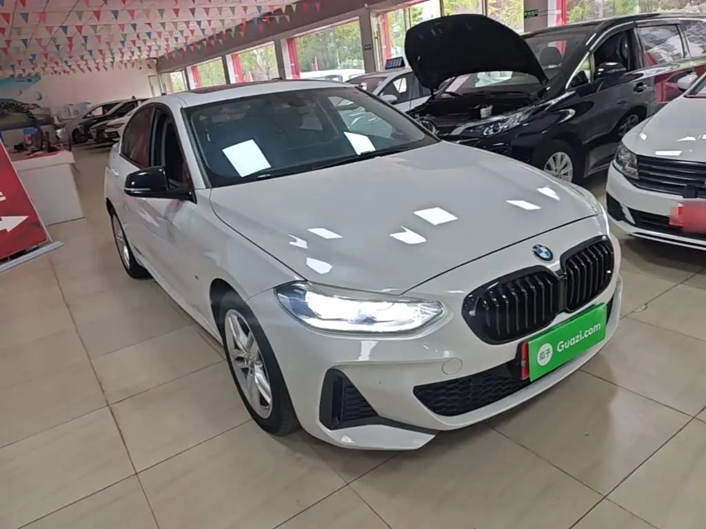 BMW 1 Series 2023 — Photo 4/20