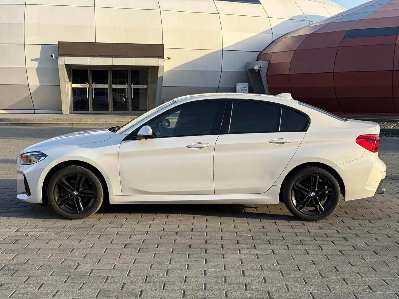 BMW 1 Series 2020 — Фото 7/17