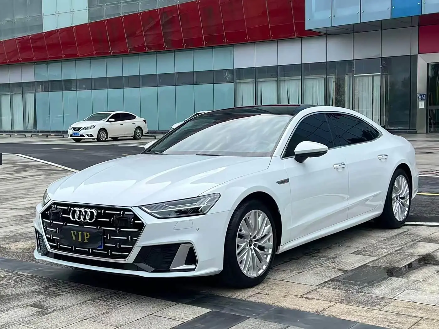 Audi A7L 2023 — Şəkil 1/9