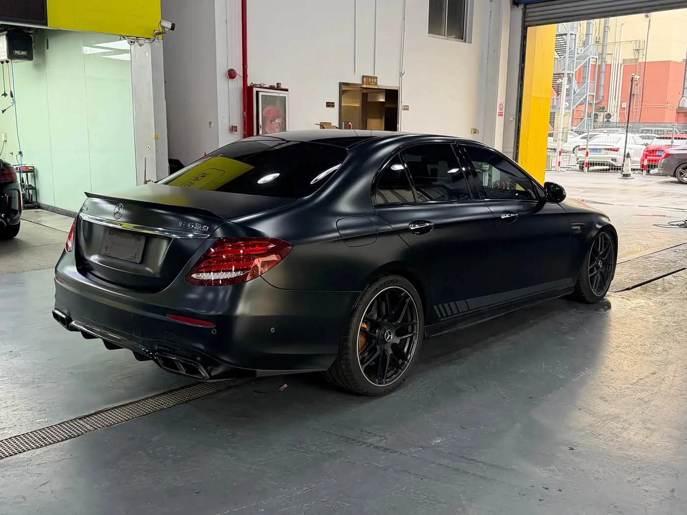 Mercedes-Benz E-Class AMG 2018 — Photo 3/11