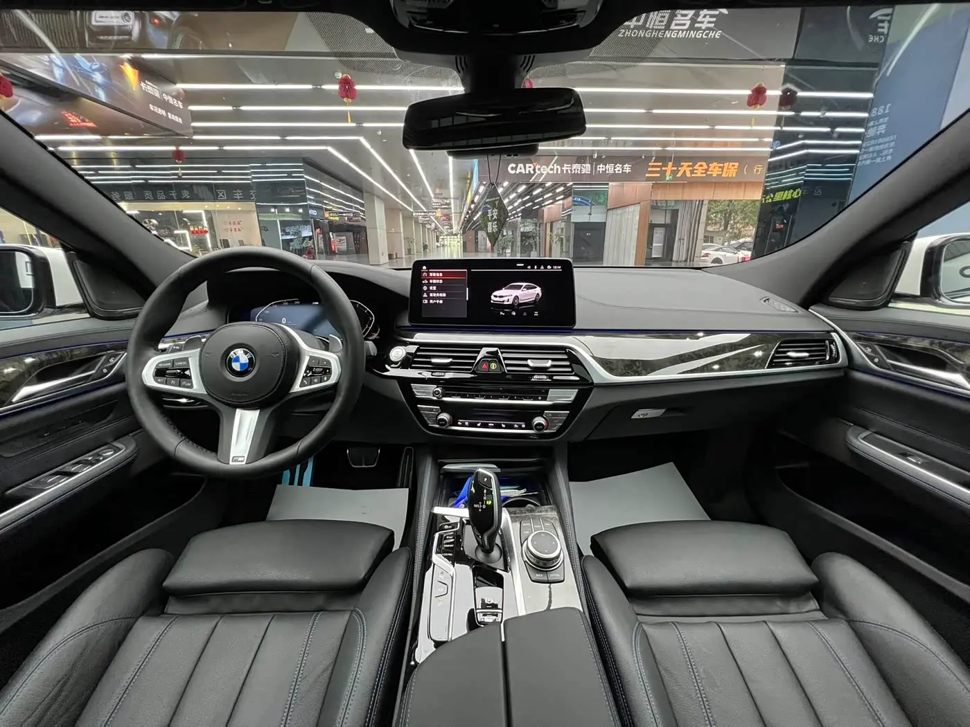 BMW 6 Series GT 2022 — Photo 10/13